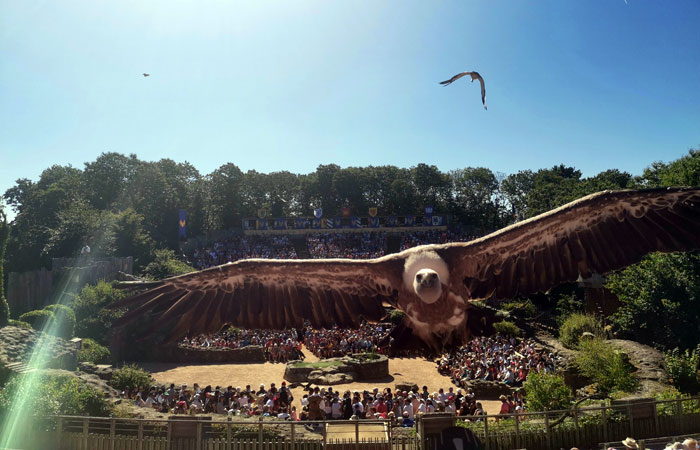 Le Bal des Oiseaux fantômes - Le Puy-du-fou Le Bal des Oiseaux fantômes - Le Puy-du-fou
